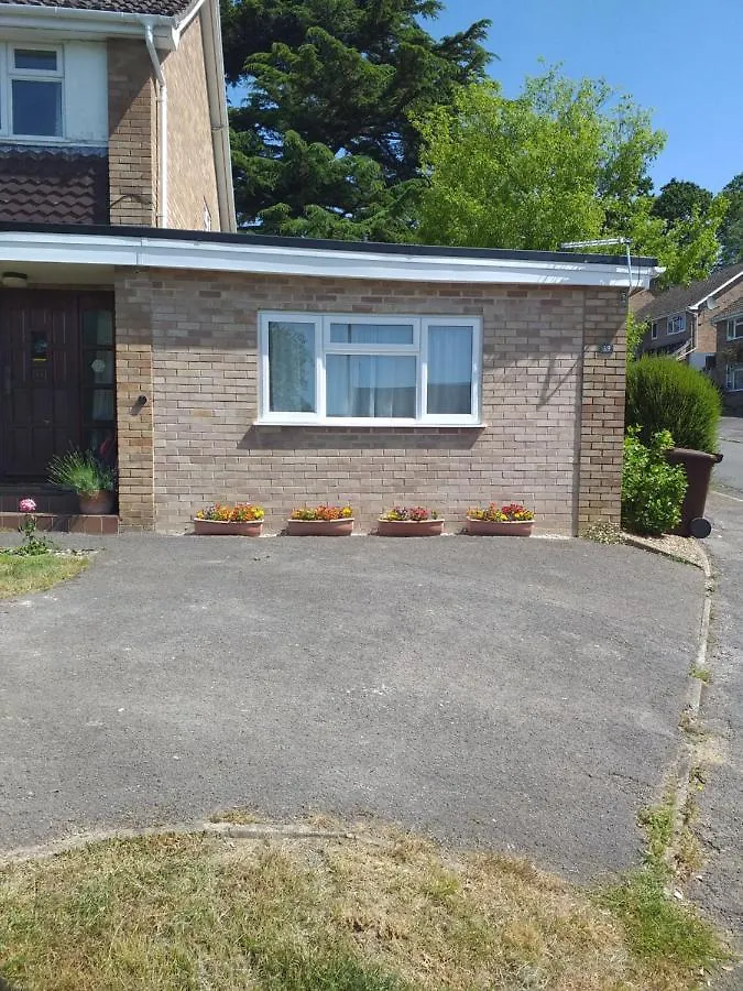 Cheltenham Studio Apartment